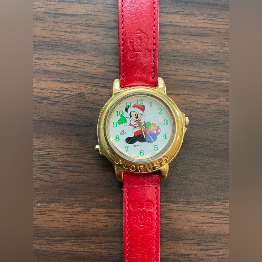 Vintage Loris Musical Christmas Mickey Mouse Watch